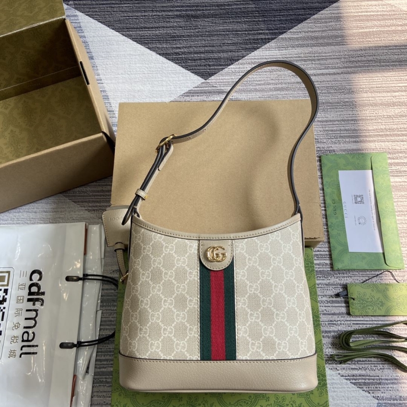 G*u*i bucket bags